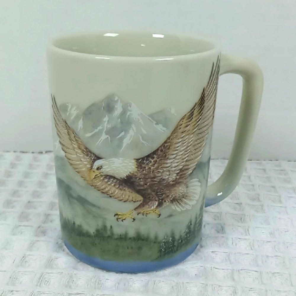 Vintage Otagiri Coffe/Tea Mug Bald Eagle In Flight With Mountains & Forest